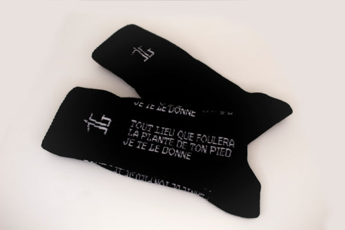 Chaussettes noires asymétriques